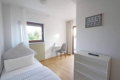 Zimmer - Einfamilienhaus mit 310,00 m&sup2; in Mörfelden-Walldorf zum Kaufen