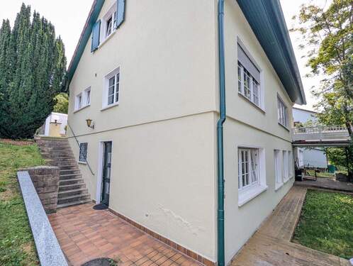 Separater Eingang ins UG - 