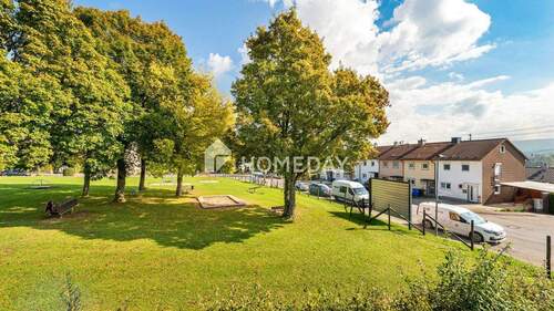 Ausblick 2 - Einfamilienhaus mit 151,30 m&sup2; in Hechingen zum Kaufen