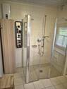 Bad mit barrierefreier Dusche EG - 