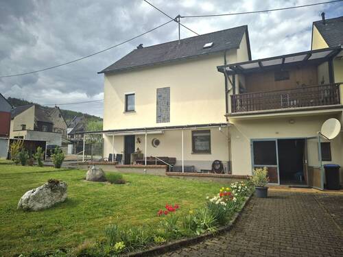 Rückansicht Wohnhaus - 
