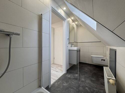 Badezimmer - Etagenwohnung mit 25,50 m&sup2; in Crailsheim zur Miete