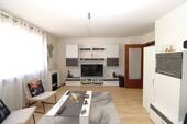 Wohnzimmer - Attraktive 2-Zimmer-Wohnung in Schwabach - Nähe Stadtpark !