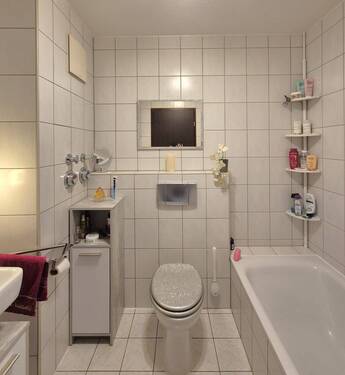 Bad - 2 Zimmer Etagenwohnung in Schwabach