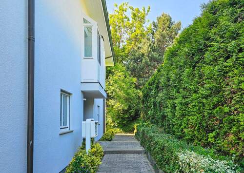 Weg zum Haus - 