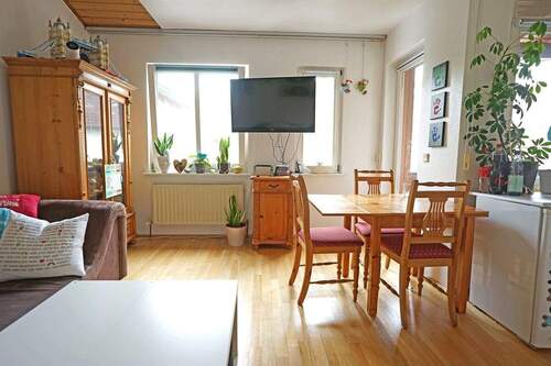 DSC00931 - VERMIETETE EIGENTUMSWOHNUNG MIT LOGGIA UND STELLPLATZ SUCHT NEUEN EIGENTÜMER