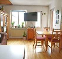 VERMIETETE EIGENTUMSWOHNUNG MIT LOGGIA UND STELLPLATZ SUCHT NEUEN EIGENTÜMER - Zierenberg