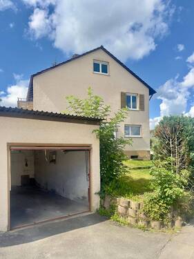 Garage - 6 Zimmer Doppelhaushälfte zum Kaufen in Friedrichshafen