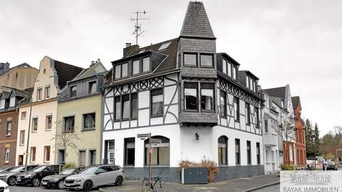 2171 Hausansicht - 3 Zimmer Etagenwohnung zum Kaufen in Düsseldorf Benrath