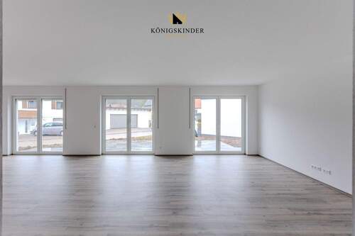 ...in das großzügige... - 