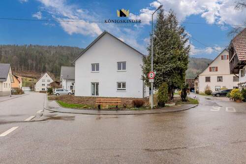 ...Erstbezug mit... - Einfamilienhaus mit 168,00 m&sup2; in Sulz am Neckar zum Kaufen
