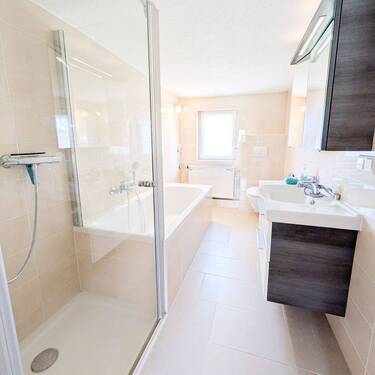 Badezimmer_Erdgeschoss - 