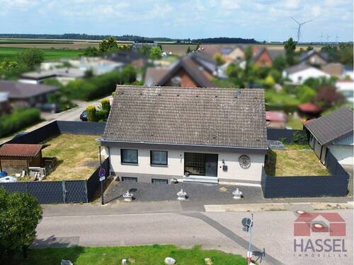 An Ihrem neuen Zuhause - 5 Zimmer Einfamilienhaus in Zülpich / Weiler in der Ebene