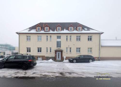 Außenansicht. - Großzügige BüroräumePraxisräume oder Nutzung als Monteurunterkunft