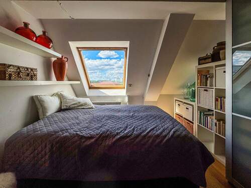 Abgegrenzter Schlafraum - 