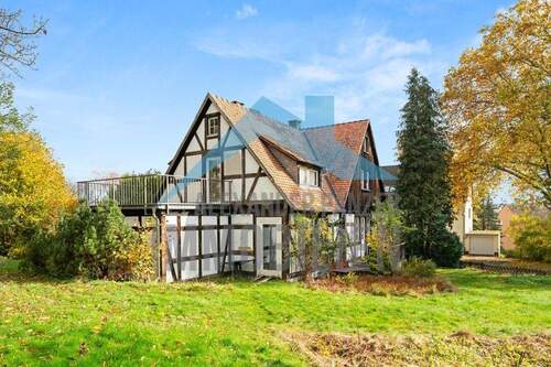 Außenansicht - 7 Zimmer Mehrfamilienhaus, Wohnhaus zum Kaufen in Kassel / Wehlheiden