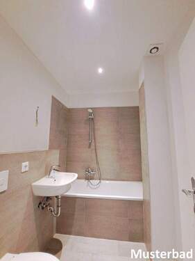 Badmuster - Etagenwohnung mit 83,60 m&sup2; in Hamburg zur Miete