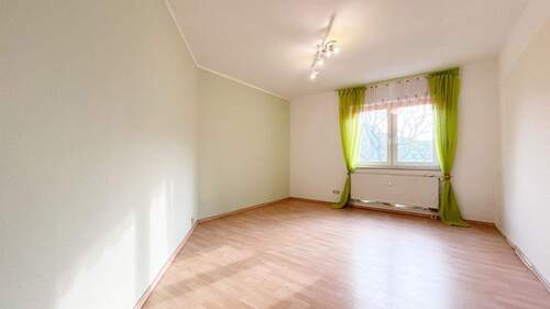 Kinder- oder Arbeitszimmer - 