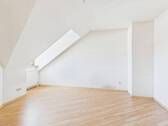 Arbeits- oder Kinderzimmer - 