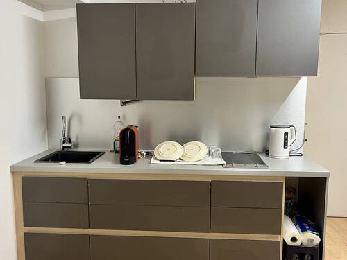 Küche im UG - Büro in Kirchheim bei München