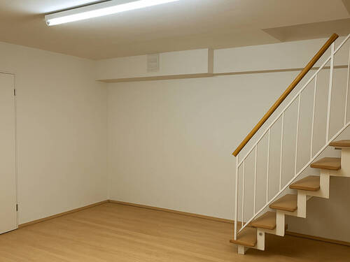 Büro mit Lichtschacht / Lager (UG) - 