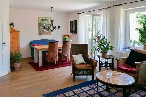 Wohnbereich - 3 Zimmer Etagenwohnung zum Kaufen in Hude