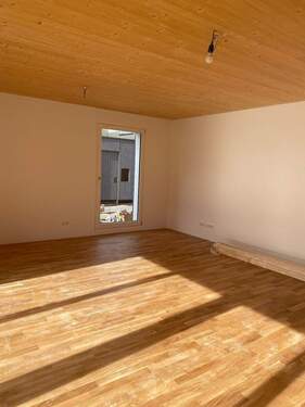 Beispielbild Wohn/Essbereich - 5 Zimmer Etagenwohnung in Wangen