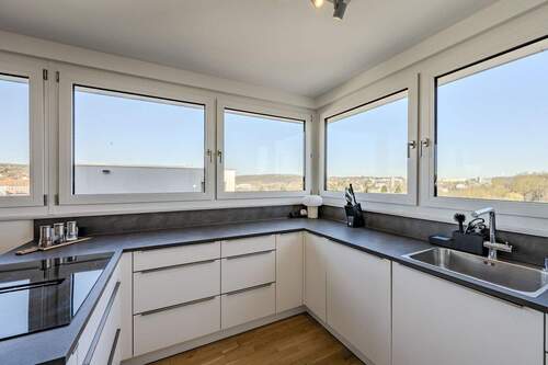 Offene Küche mit toller Aussicht - 