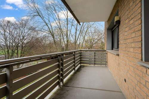 Überdachter Balkon - 4 Zimmer Etagenwohnung in Bergheim