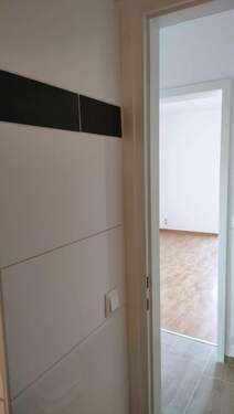 c0ed34fb-454a-4382-9fc2-51a9c3e57977 - 