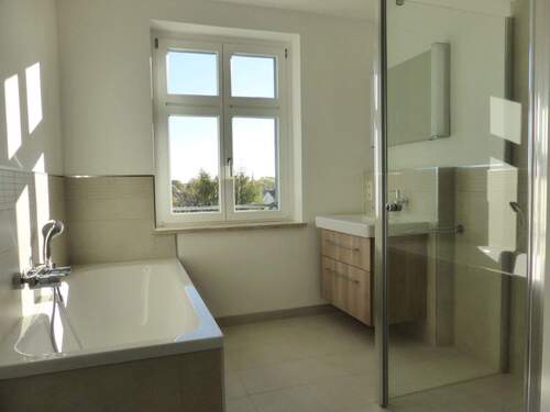 Bad - Etagenwohnung mit 64,60 m&sup2; in Leipzig zum Kaufen