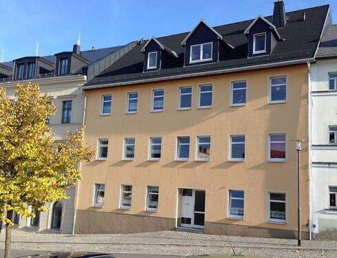 Hausansicht - Saniertes & vollvermietetes MFH im Zentrum von Lengefeld (Erzgebirge)!
