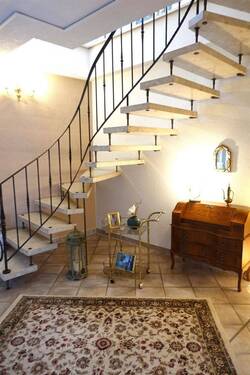 EFH Mamortreppe zum OG - 