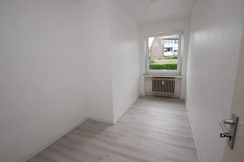 Kinderzimmer/Büro - 