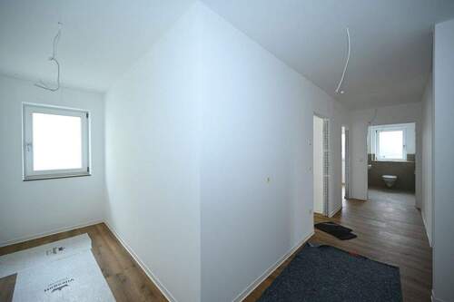 Windfang / Garderobe - 4 Zimmer Etagenwohnung in Seubersdorf