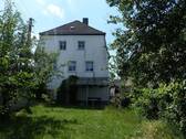 Blick vom Garten zum Wohnhaus - 