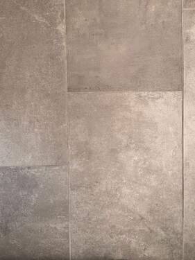 Fliesen Badezimmer.JPG - 