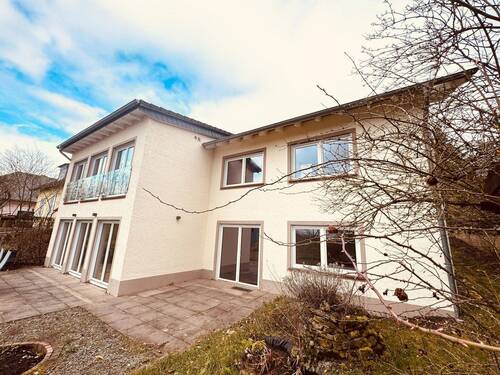 10. Hausrückseite - 