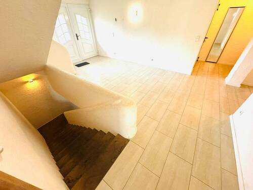 13. Eingangsbereich EG - 