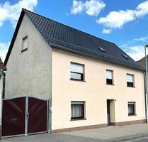 Grundstück mit Einfamilienhaus und Zweifamilienhaus zur Eigennutzung oder Vermietung - Coswig