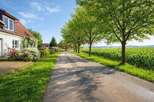 Vorgarten - Ein Zuhause für Ihre ganze Familie - Mehrgenerationenwohnen neu gedacht