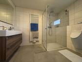 Erdgeschoss - Badezimmer - 