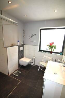 Bad mit Tageslichtfenster - 