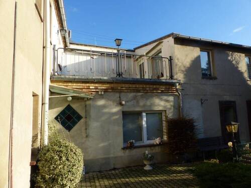 Seitengebäude mit Dachterrasse - 