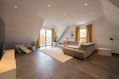 Wohnbereich - 4 Zimmer Etagenwohnung in Hallstadt