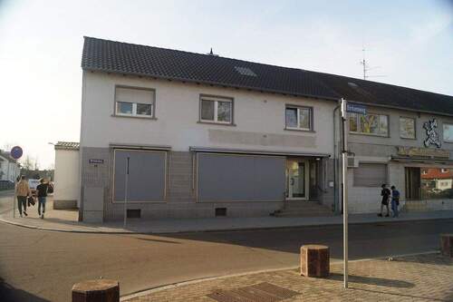 Gebäudefront - Wohn- und Geschäftshaus in Speyer-Nord