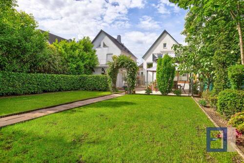 Gartenbereich - 6 Zimmer Einfamilienhaus in Rüsselsheim
