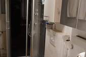 Badezimmer mit Dusche OG.JPG - 