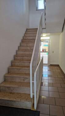 Eingang Treppenhaus - 