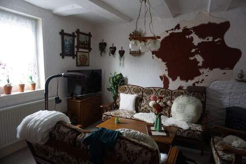 Wohnzimmer OG.JPG - 5 Zimmer Mehrfamilienhaus, Wohnhaus zum Kaufen in Naumburg